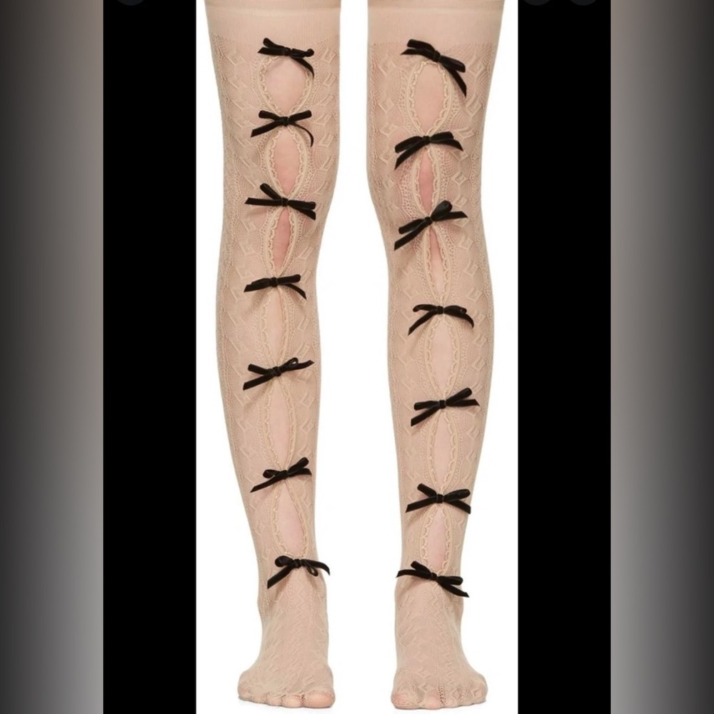 Gucci moulinoir nude lace velvet bow socks